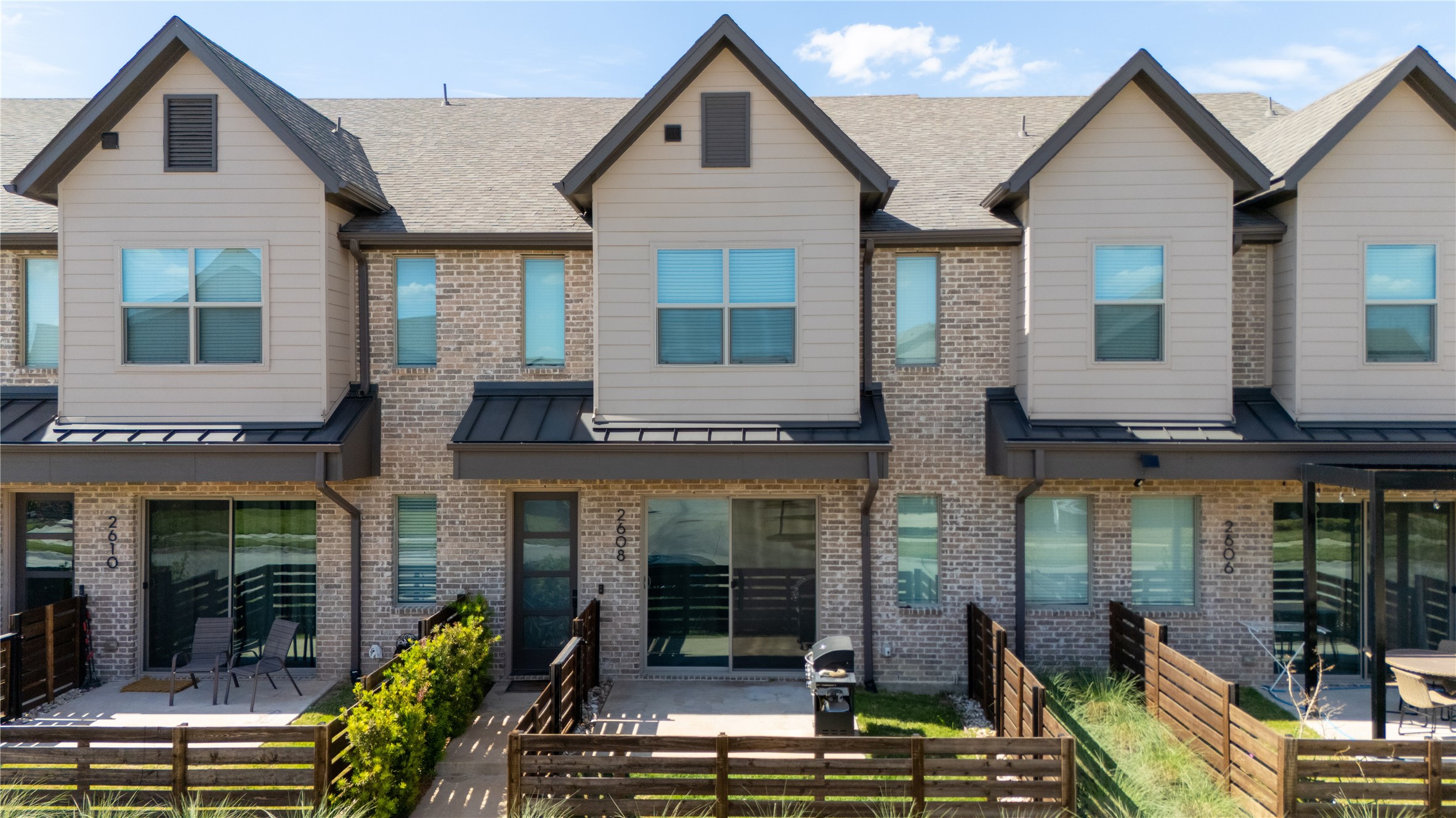 2608 La Cala Drive Grand Prairie TX 75054