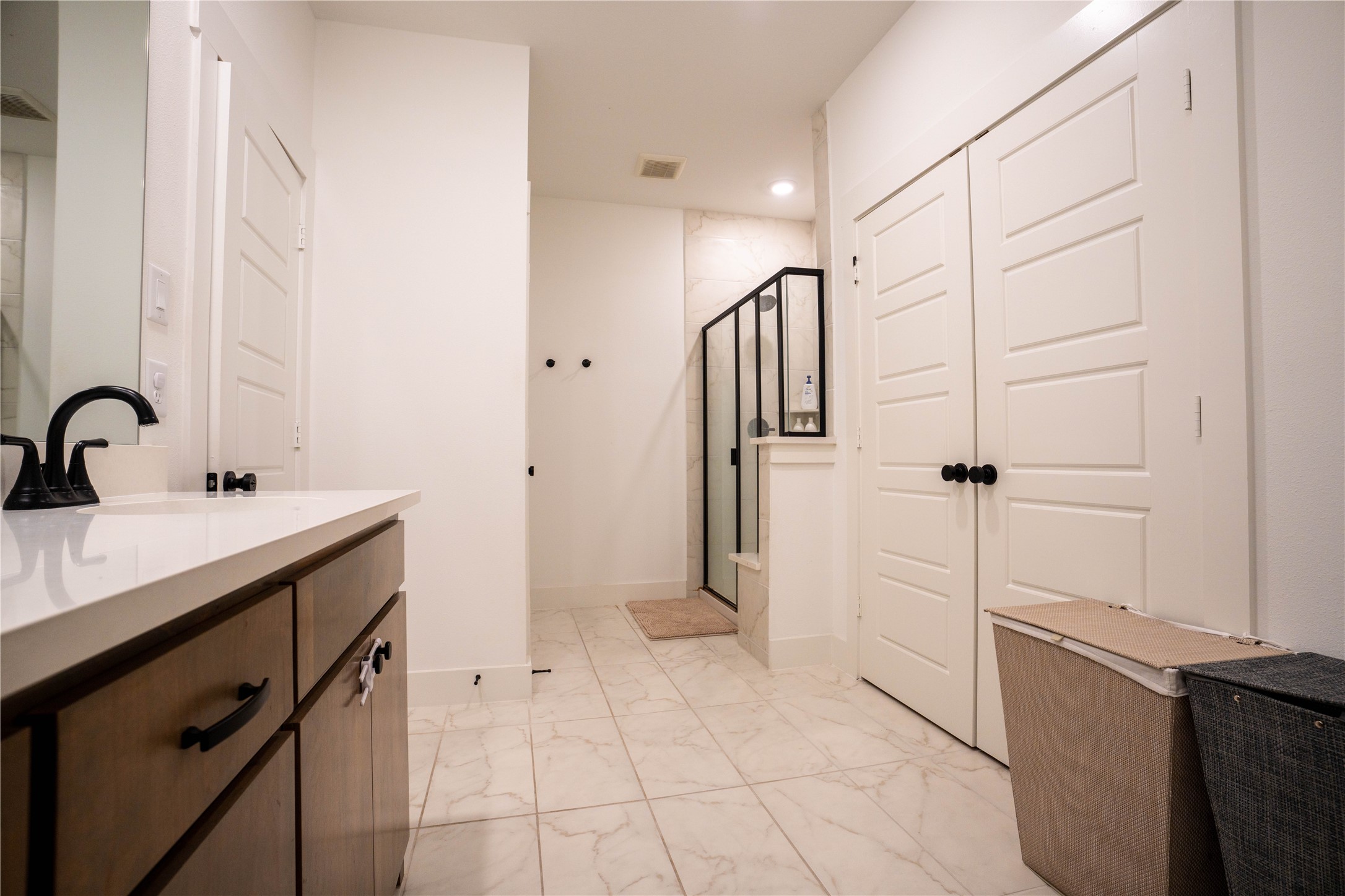 2608 La Cala Drive Grand Prairie TX 75054