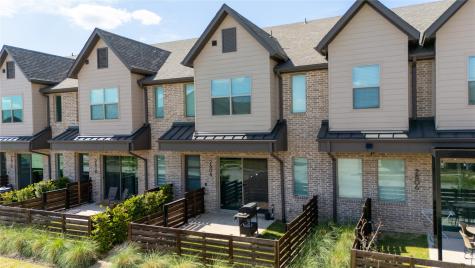 2608 La Cala Drive Grand Prairie TX 75054