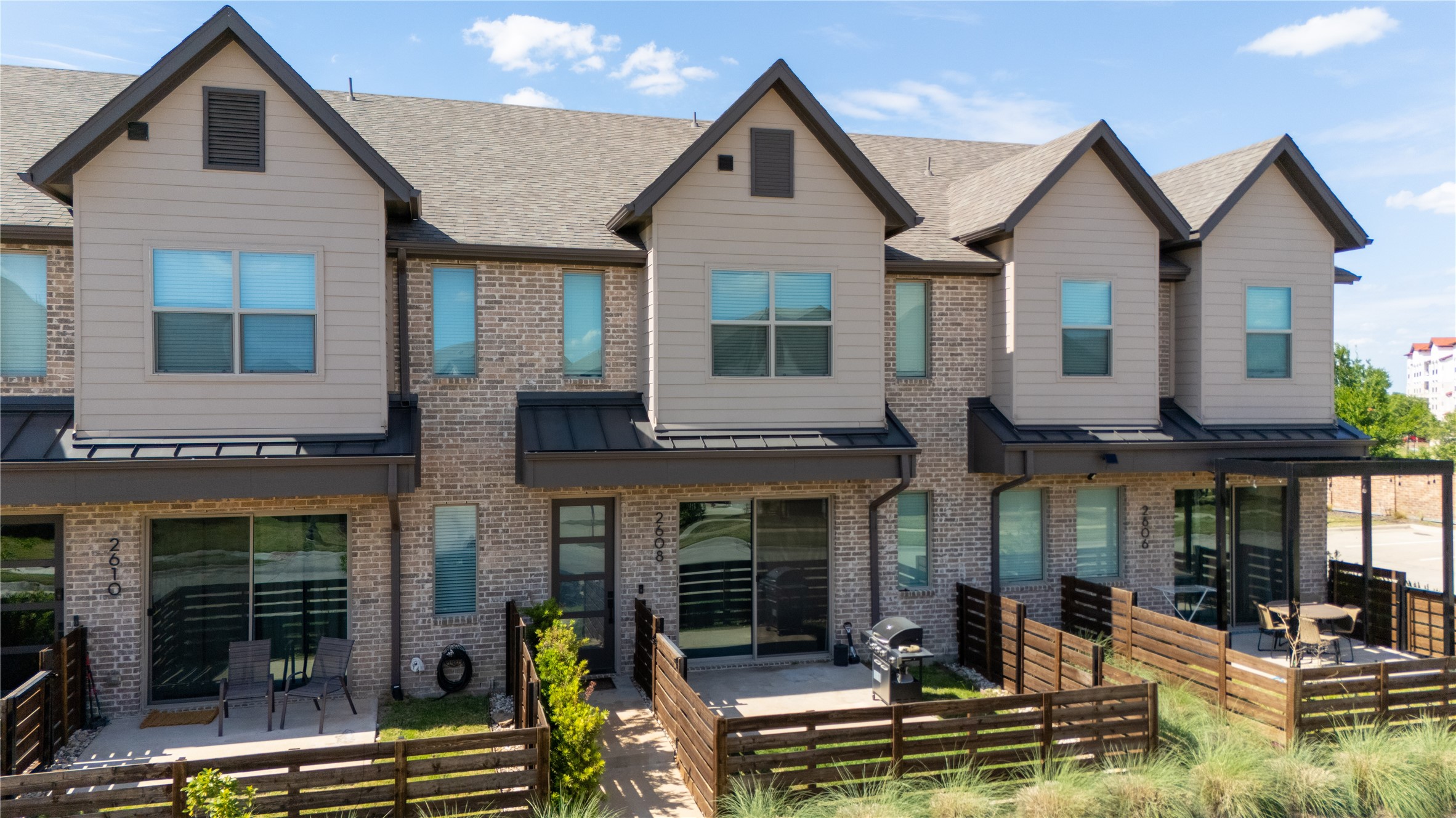 2608 La Cala Drive Grand Prairie TX 75054