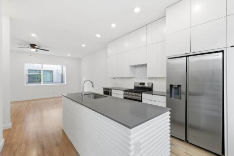 427 W 10th Street Dallas TX 75208