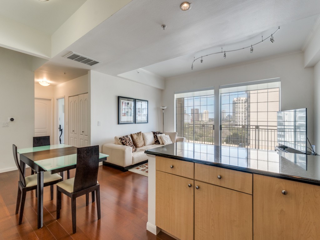 3225 Turtle Creek Boulevard Dallas TX 75219