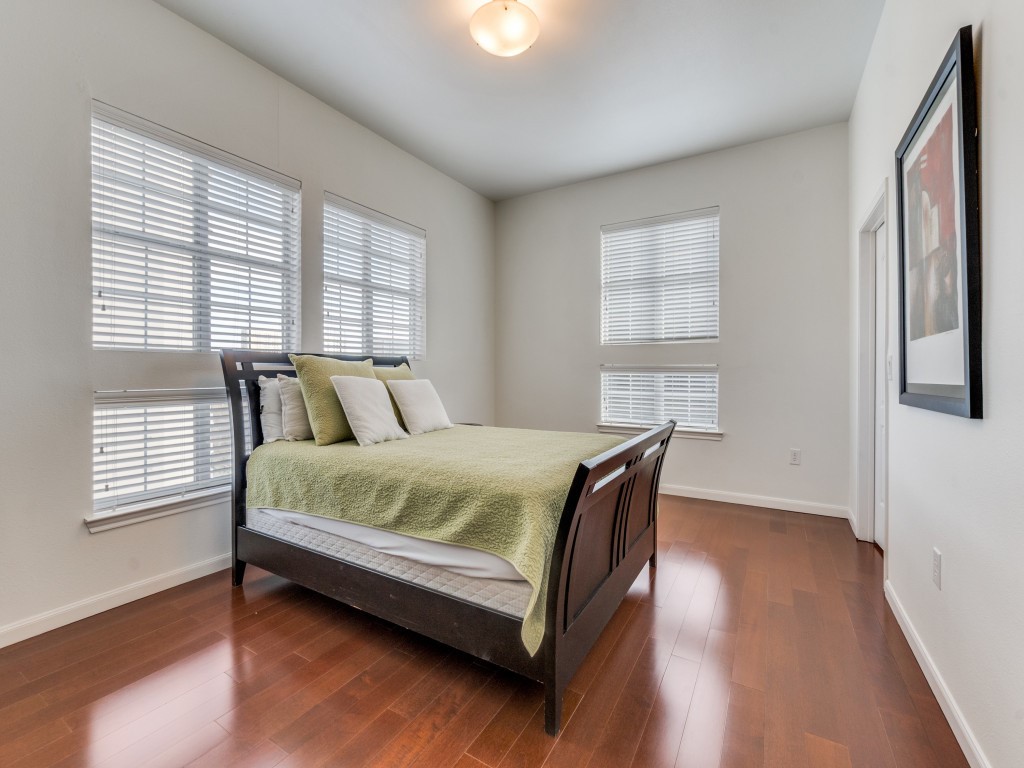 3225 Turtle Creek Boulevard Dallas TX 75219