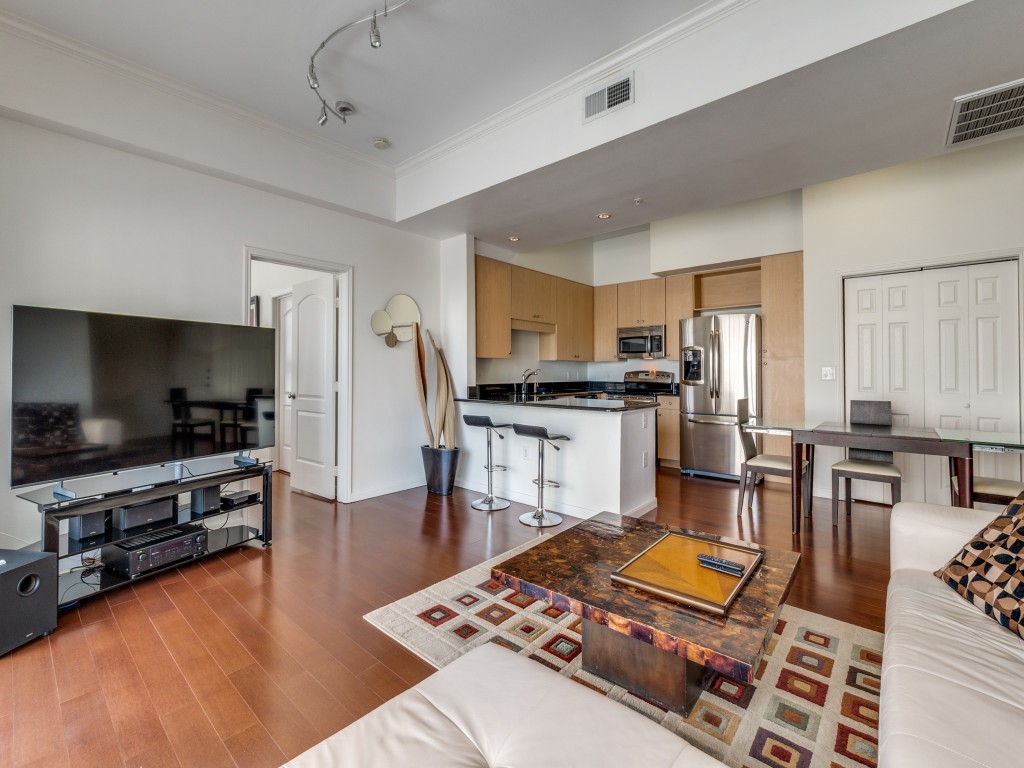 3225 Turtle Creek Boulevard Dallas TX 75219