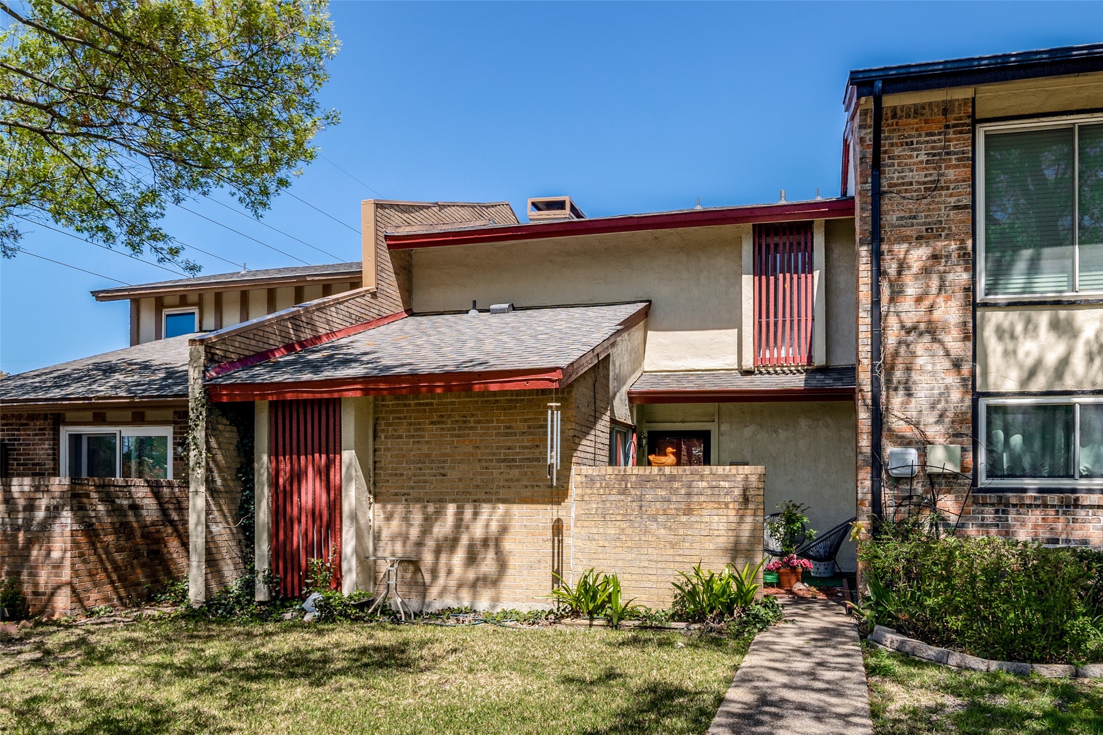 2031 Town Place Garland TX 75041