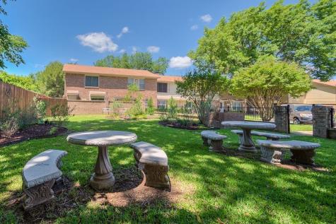 520 Pecan Acres Court Arlington TX 76013
