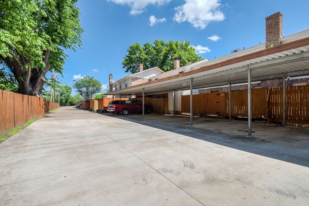 520 Pecan Acres Court Arlington TX 76013