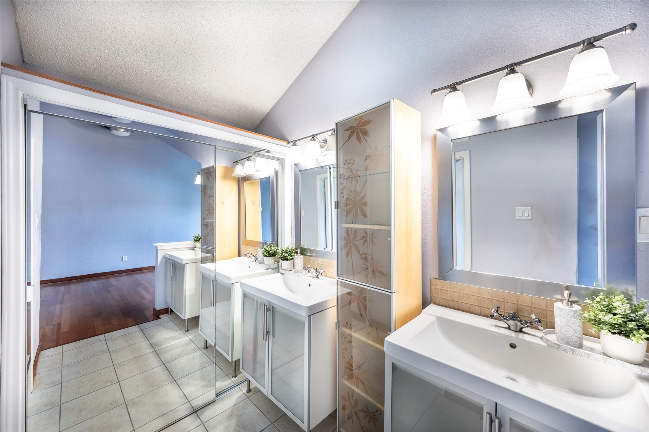 4242 N Capistrano Drive Dallas TX 75287