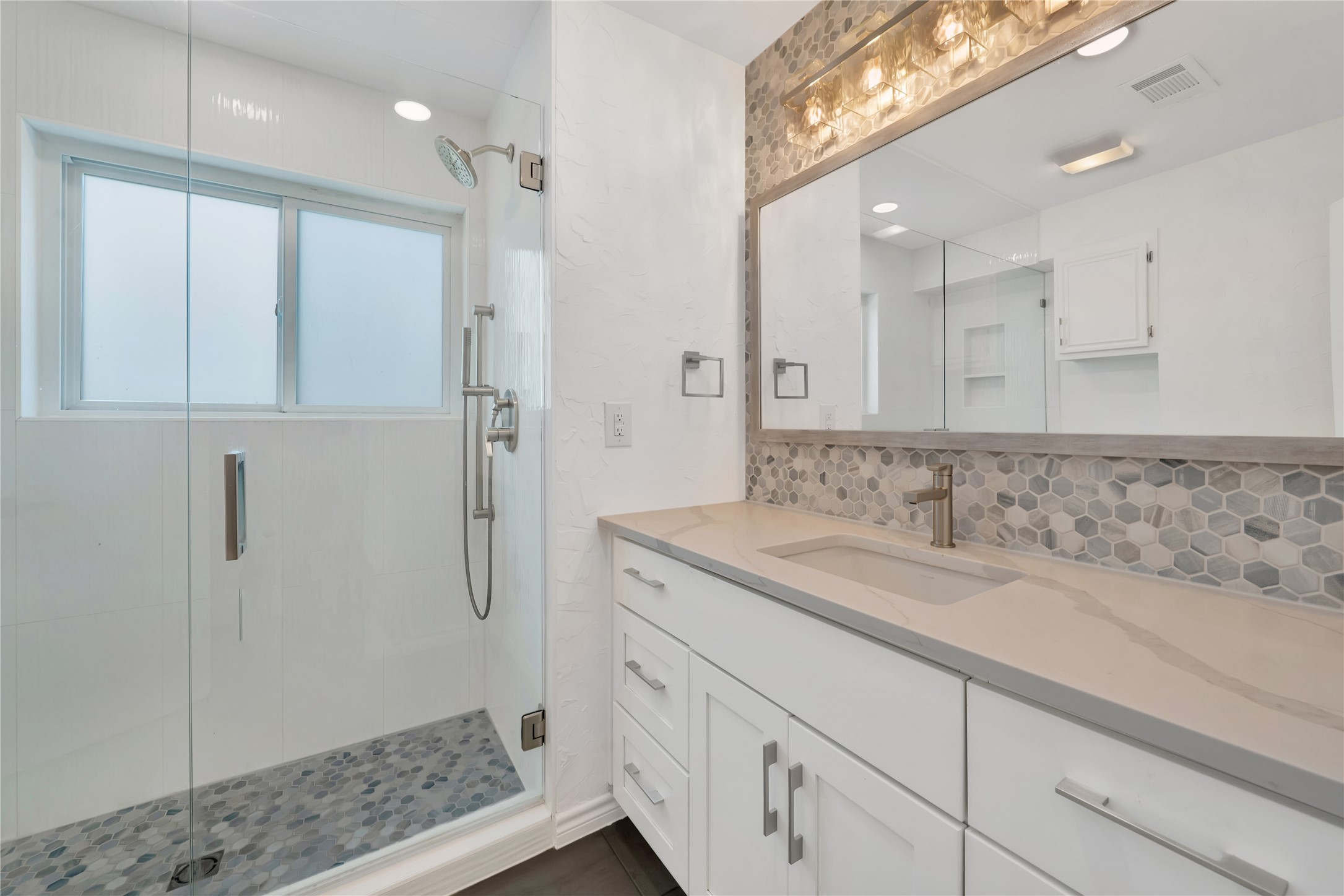 2909 Normandy Court Euless TX 76039