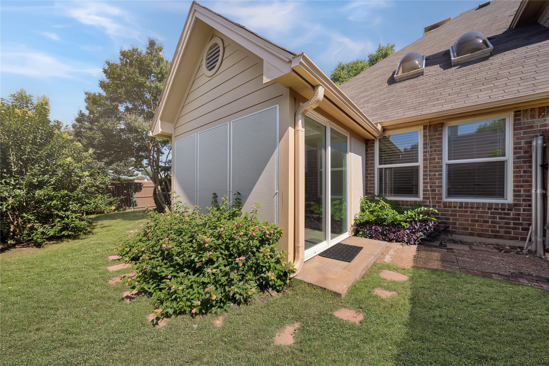 2909 Normandy Court Euless TX 76039