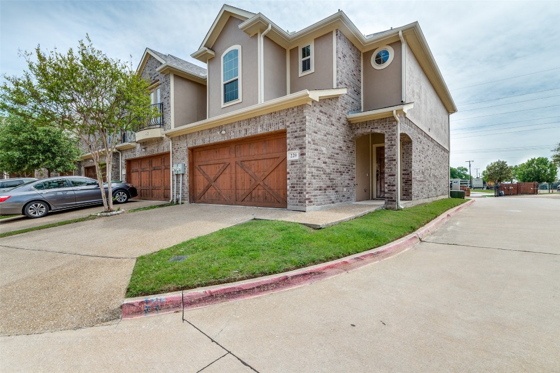 220 Corinna Court Hurst TX 76053