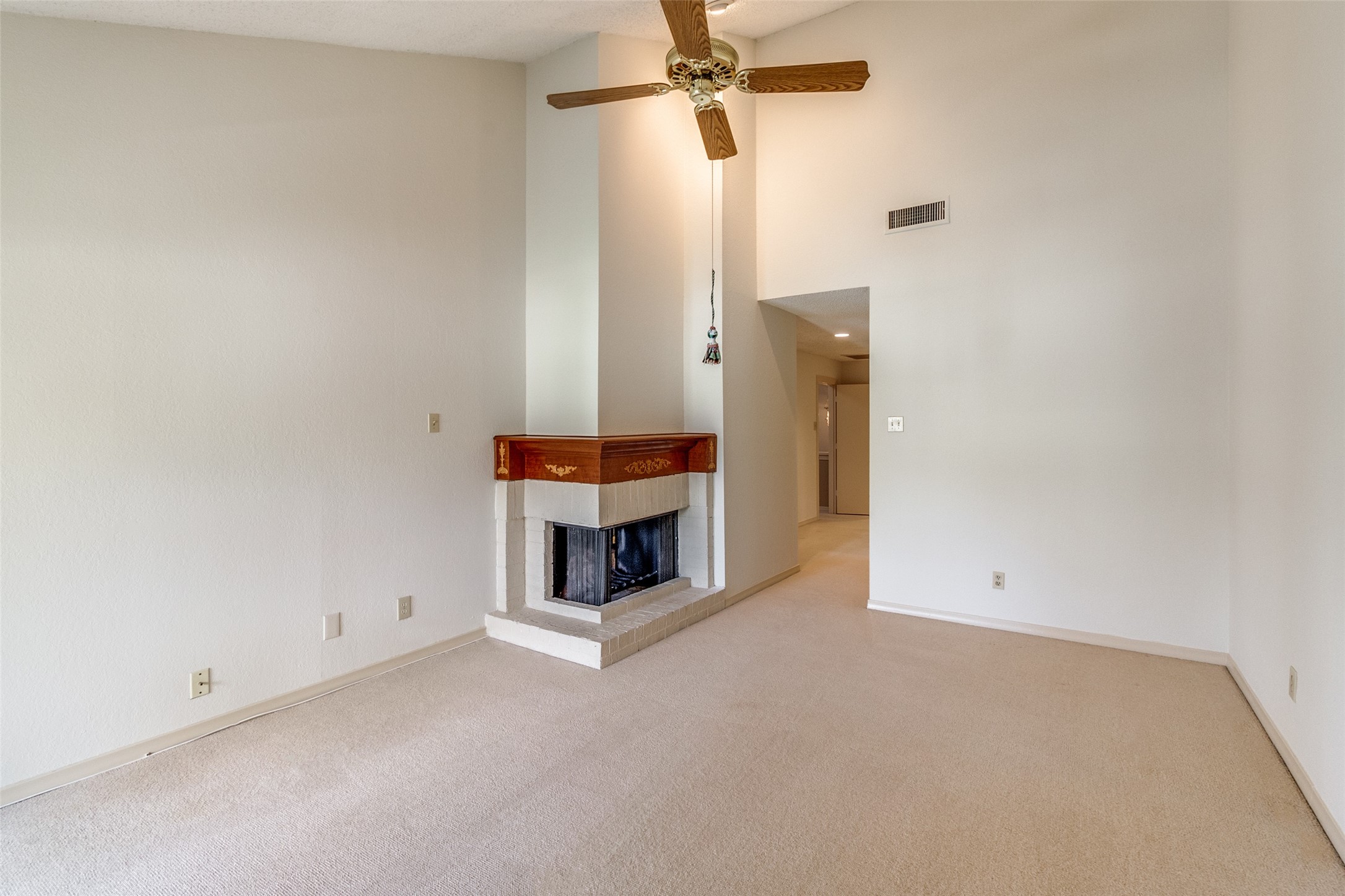 6754 E Northwest Highway Dallas TX 75231
