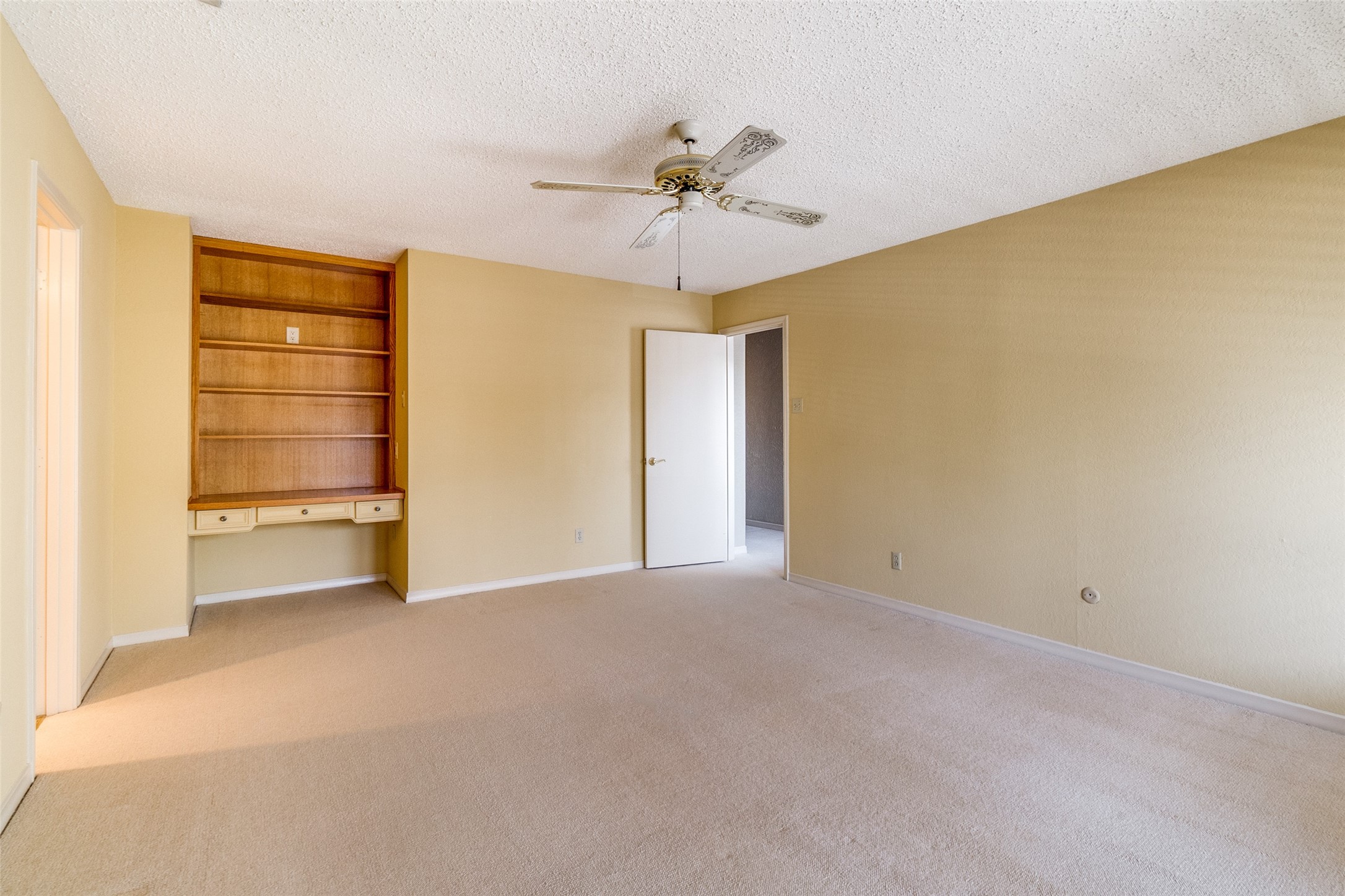 6754 E Northwest Highway Dallas TX 75231