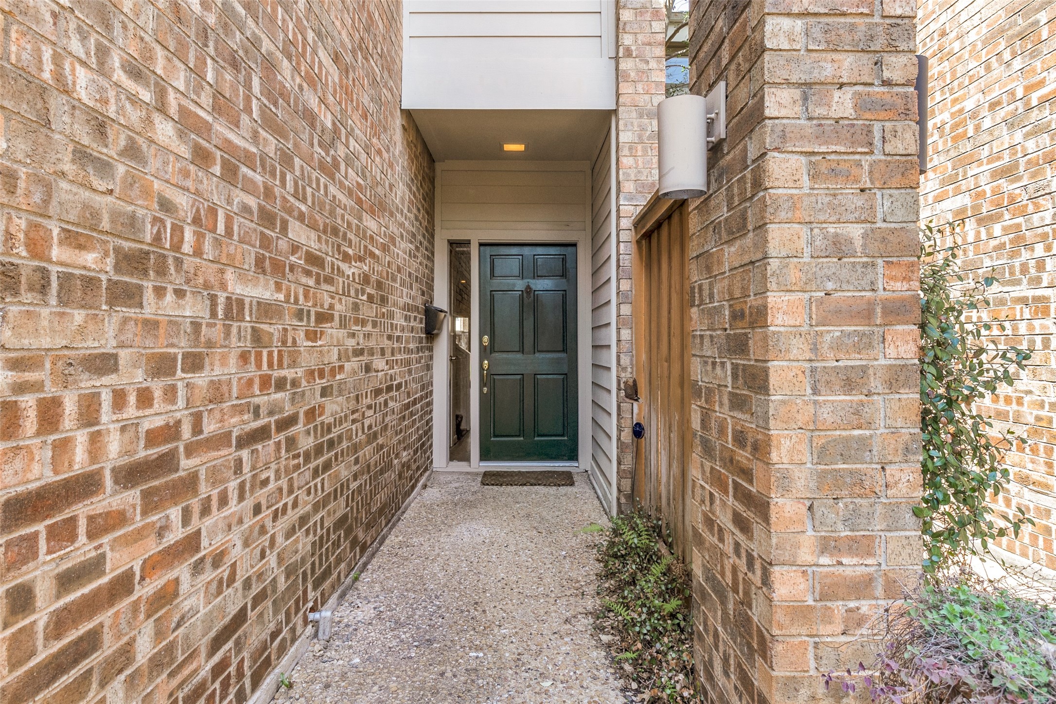 6754 E Northwest Highway Dallas TX 75231