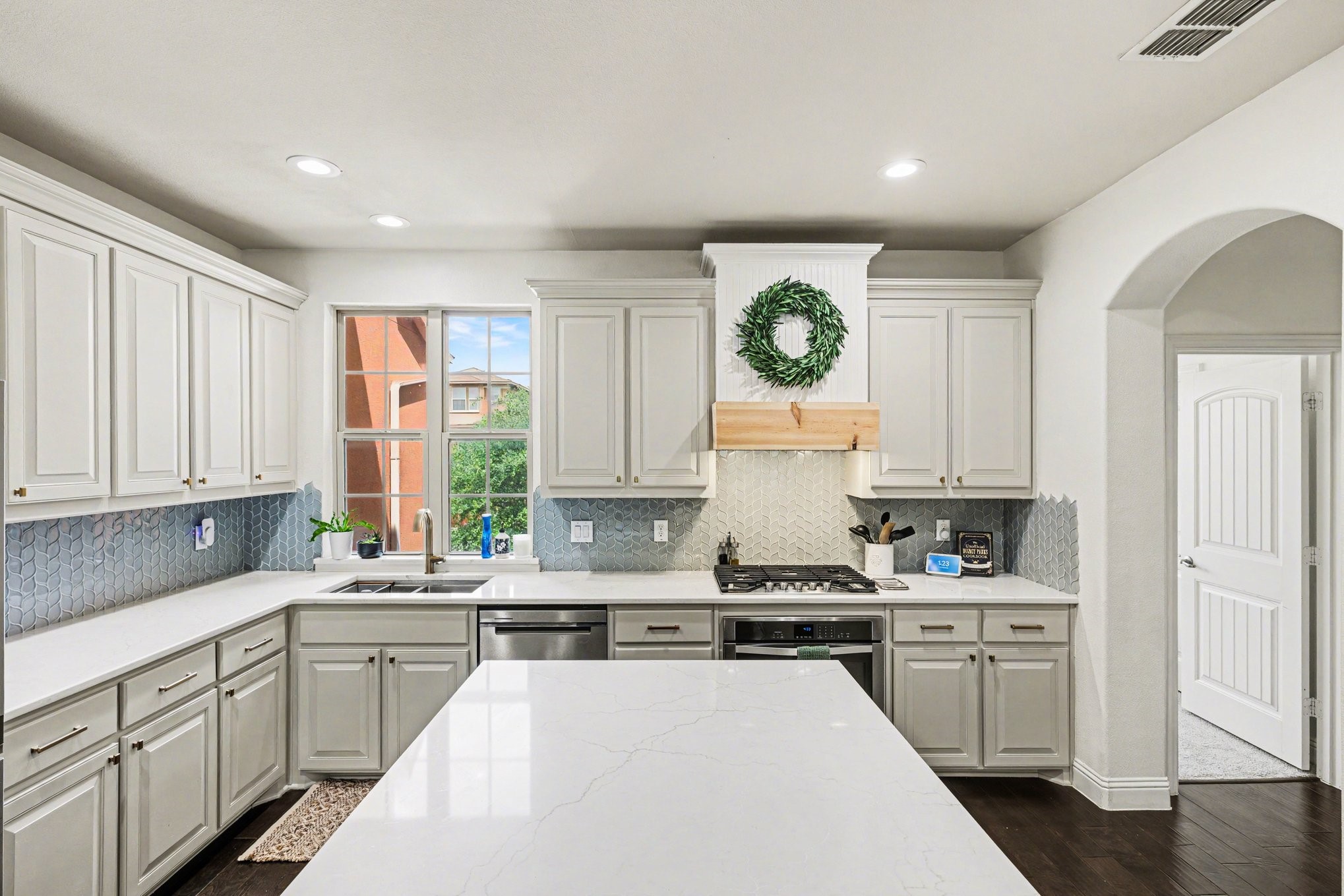 7315 Venice Drive Grand Prairie TX 75054