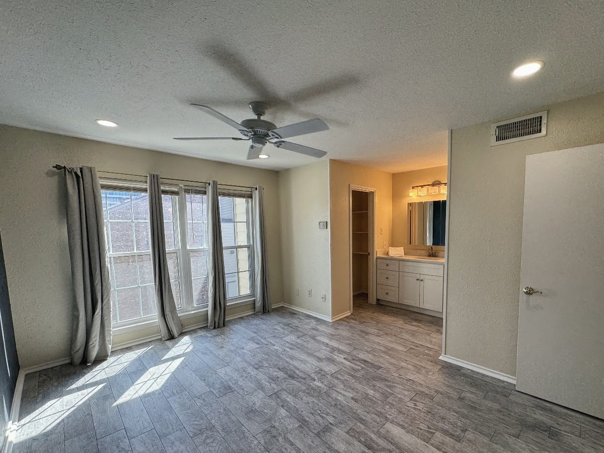 2535 Wedglea Drive Dallas TX 75211