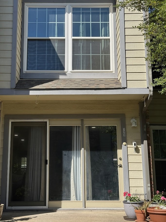 2535 Wedglea Drive Dallas TX 75211