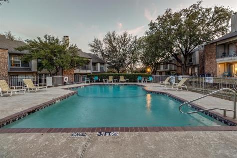 2535 Wedglea Drive Dallas TX 75211