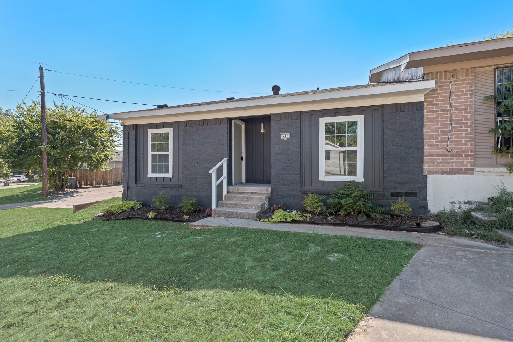 215 Creek Cove Drive Dallas TX 75217