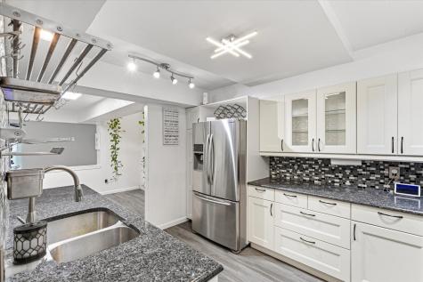 4 Oakbrook Drive Lewisville TX 75057