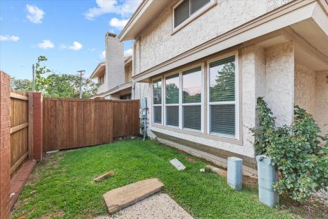 4 Oakbrook Drive Lewisville TX 75057