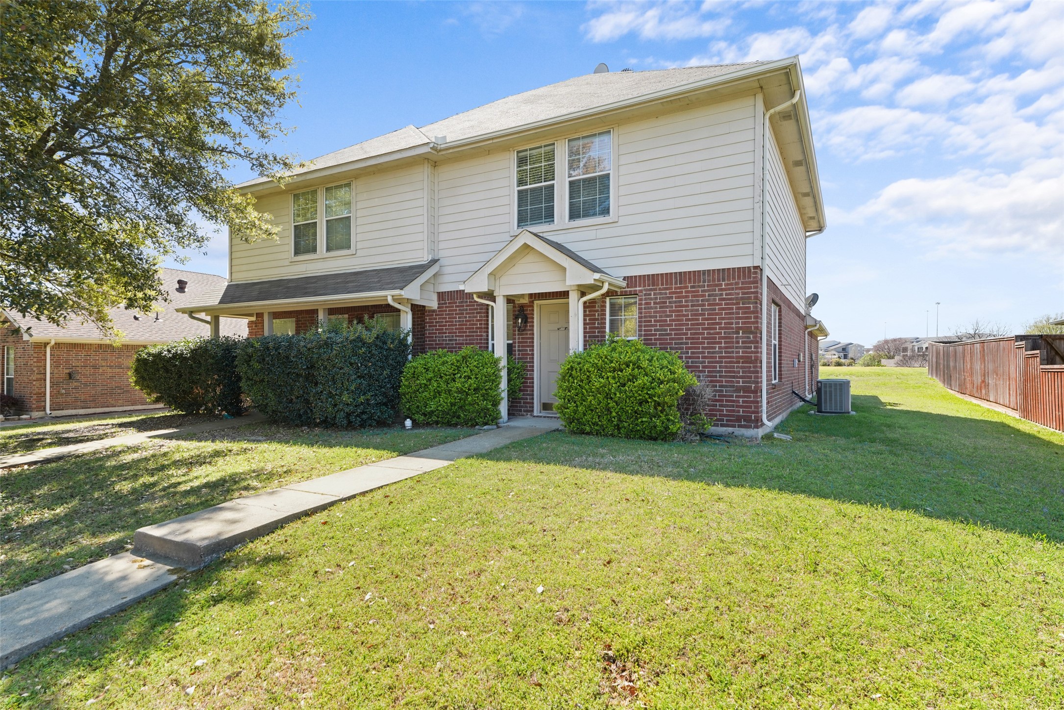 4917 Captains Place Garland TX 75043