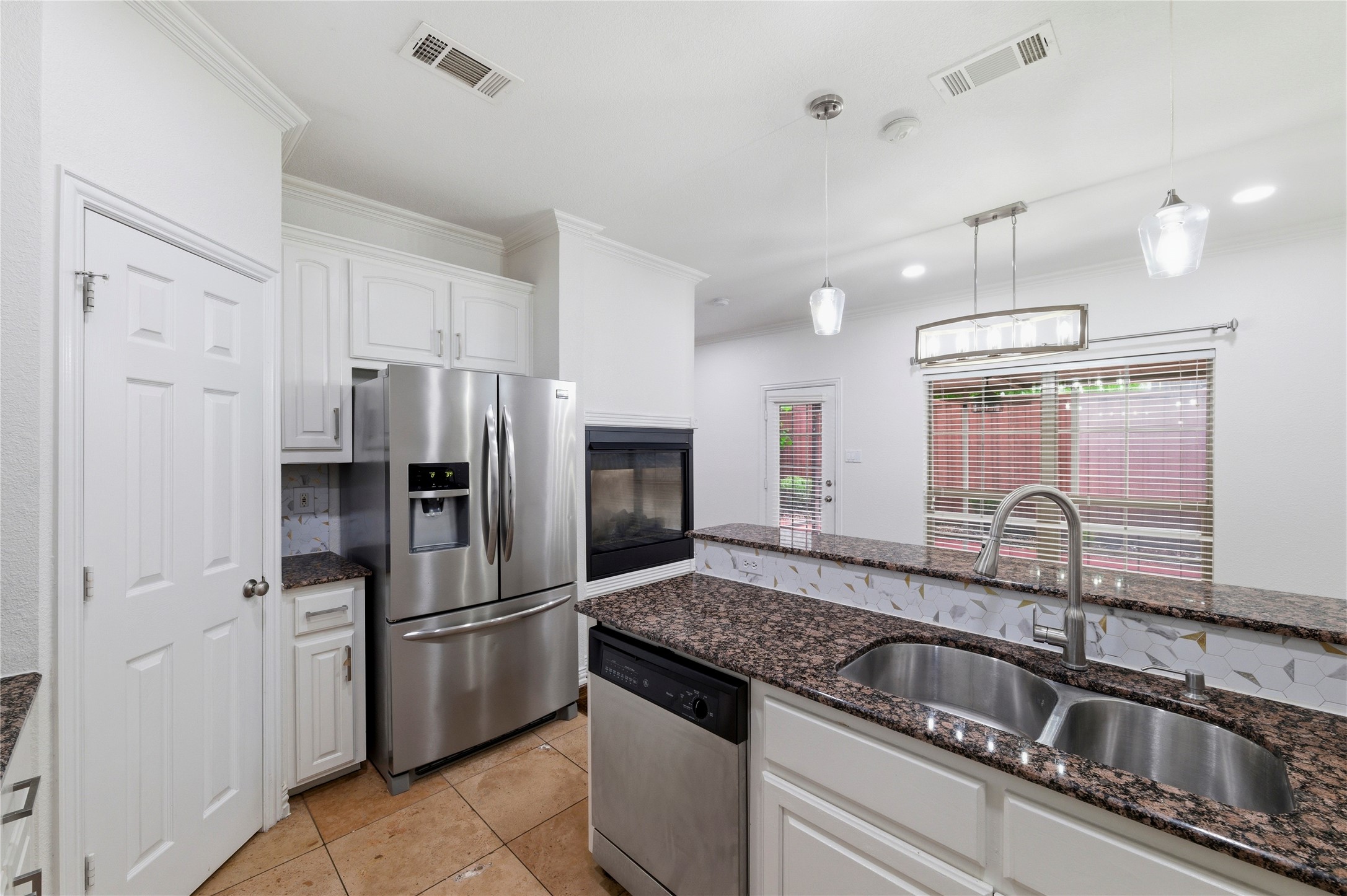 4263 Towne Lake Court Irving TX 75061