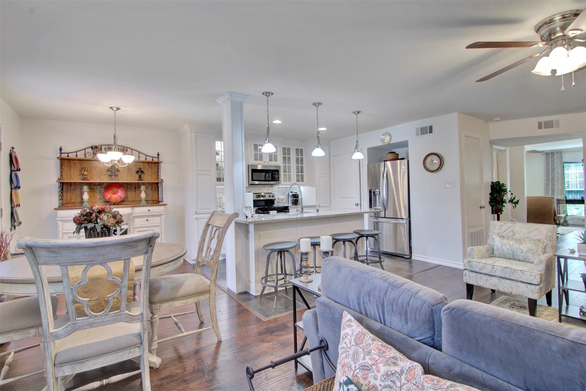 9459 Timberleaf Drive Dallas TX 75243