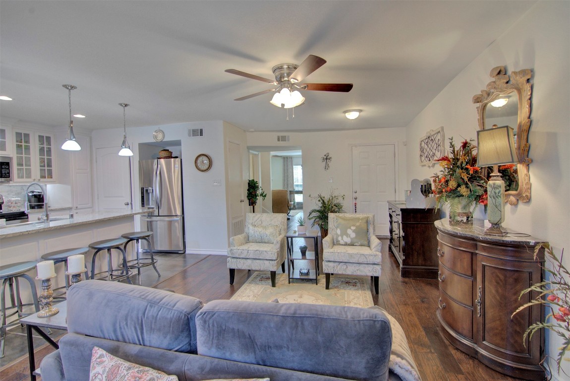 9459 Timberleaf Drive Dallas TX 75243