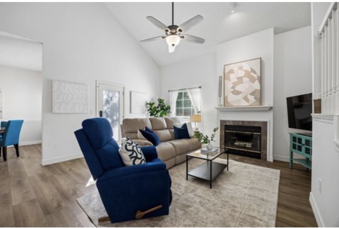 217 Cimarron Trail Irving TX 75063