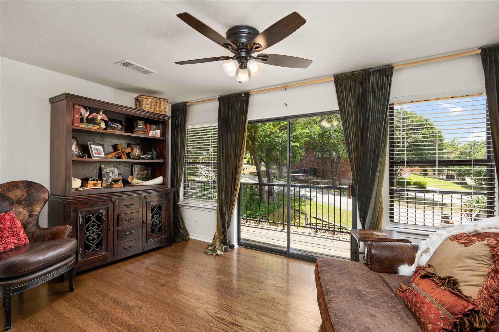 4407 Overlook Court Granbury TX 76049