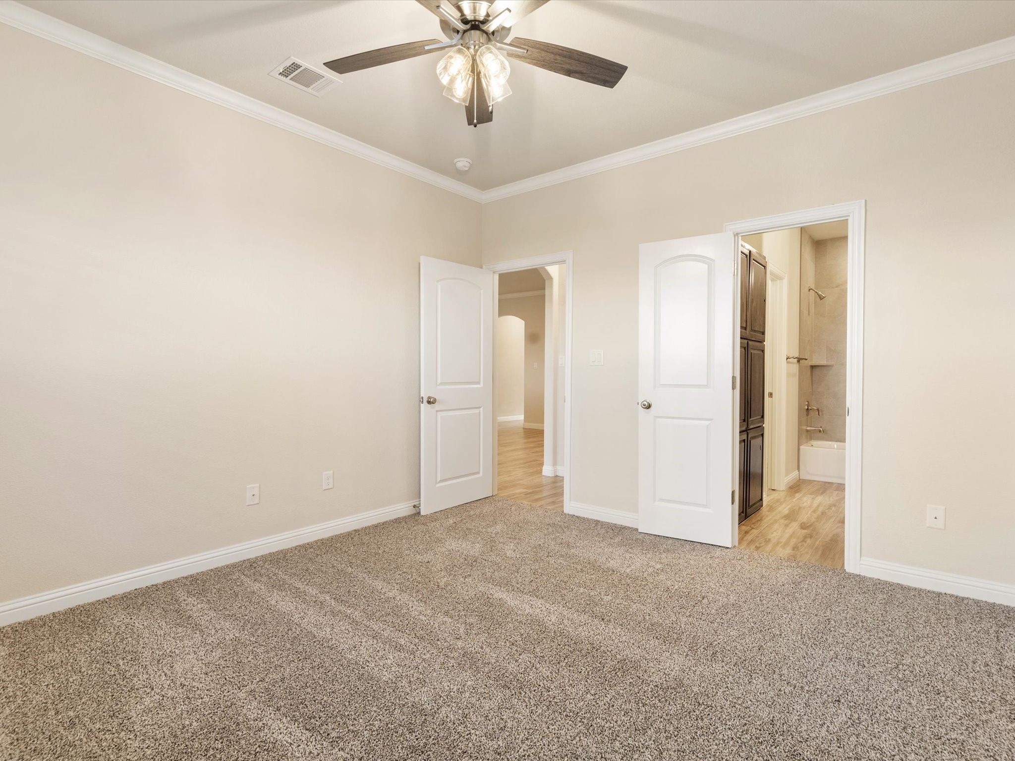 1104 Noble Flair Place Granbury TX 76049