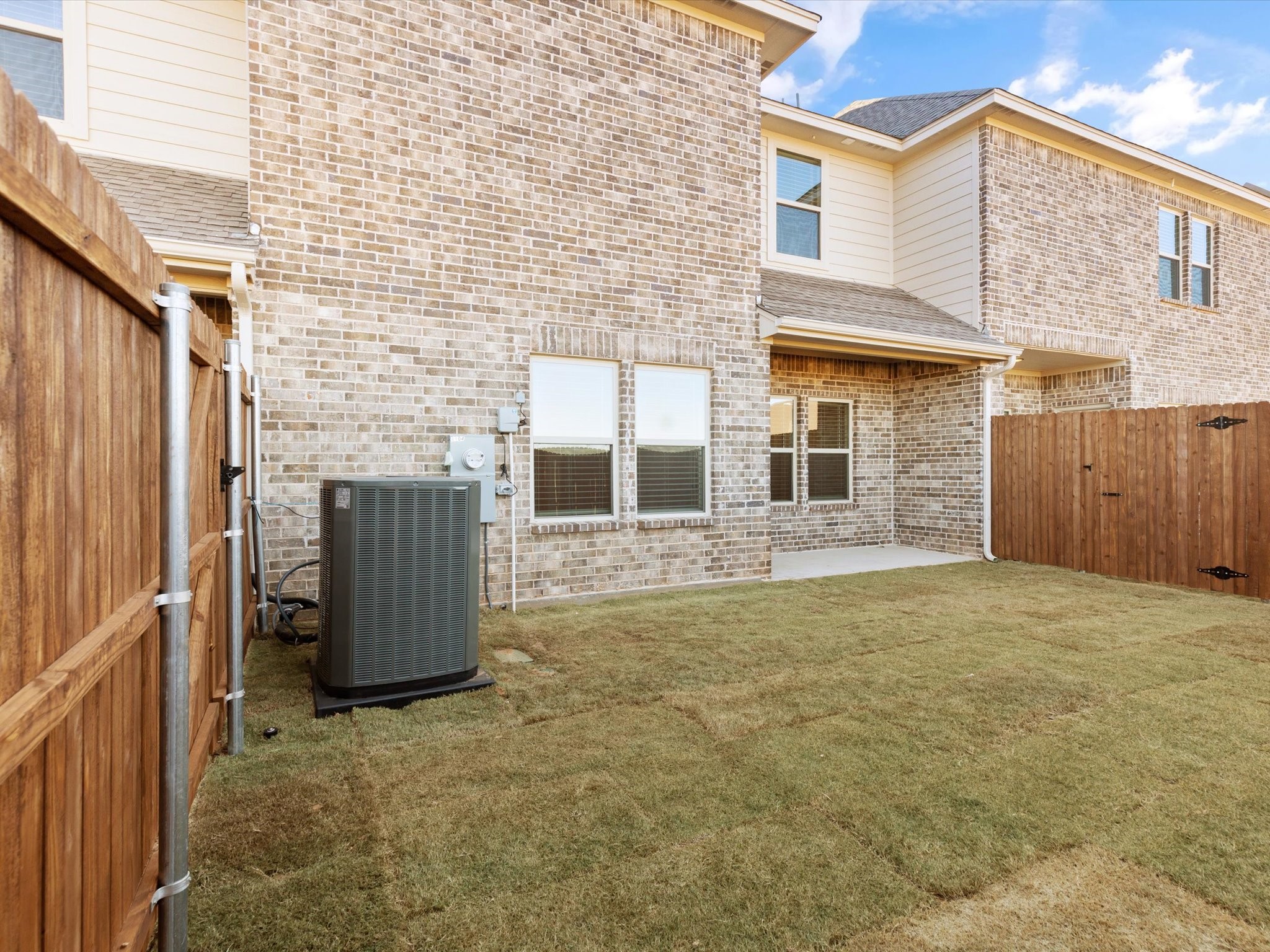 1104 Noble Flair Place Granbury TX 76049