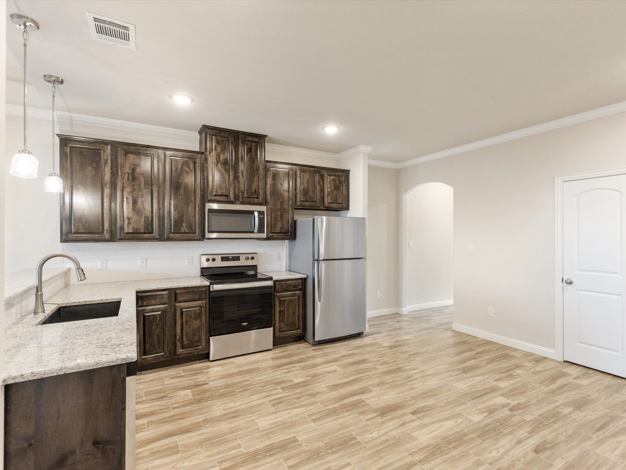 1104 Noble Flair Place Granbury TX 76049