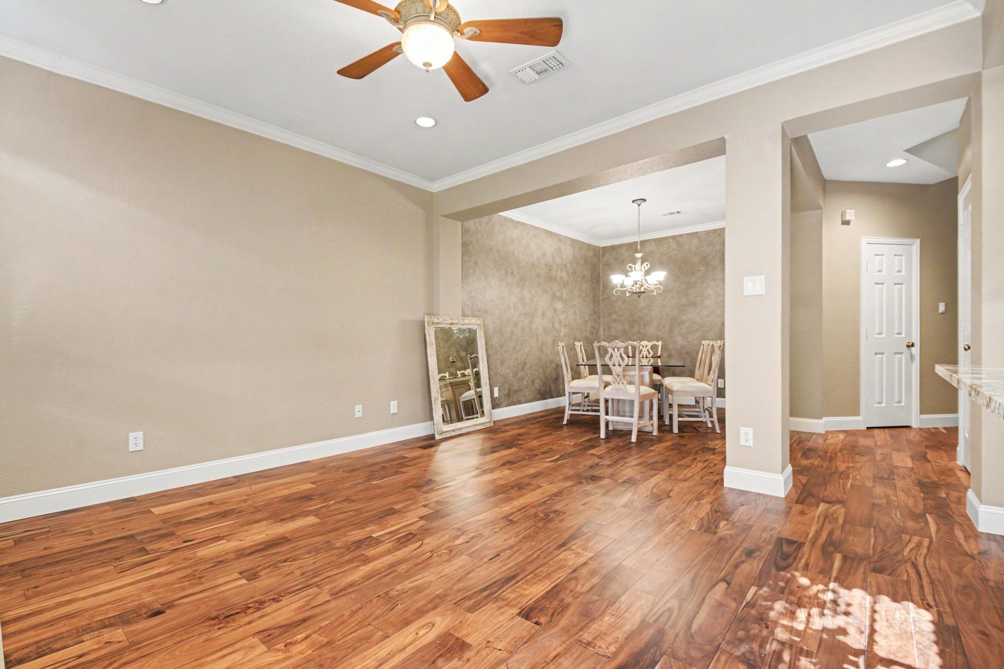 18240 Midway Road Dallas TX 75287