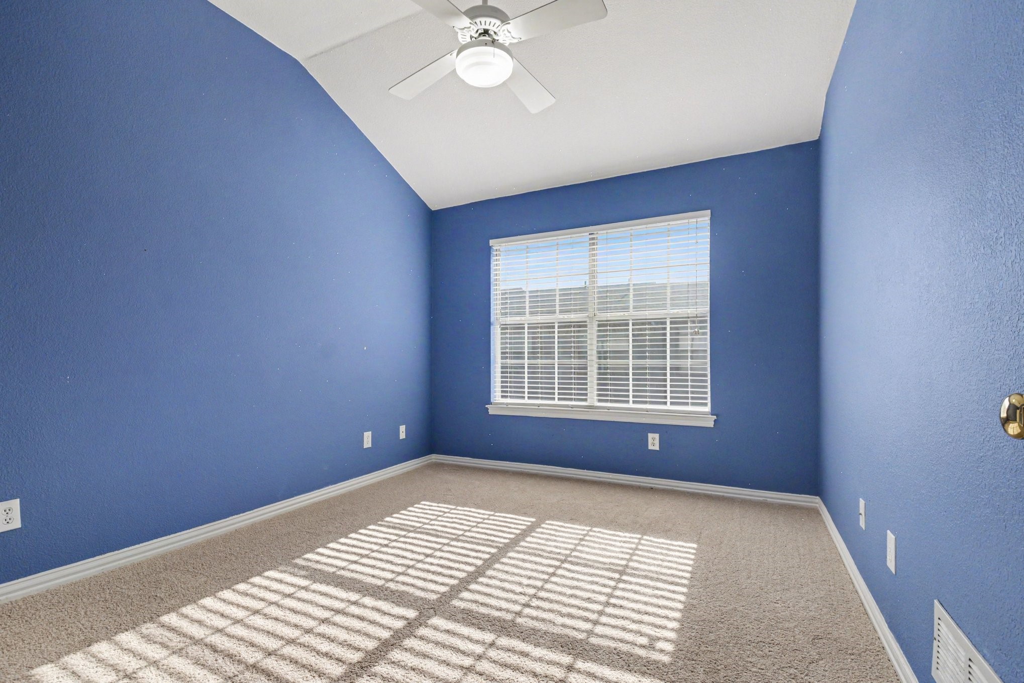 18240 Midway Road Dallas TX 75287