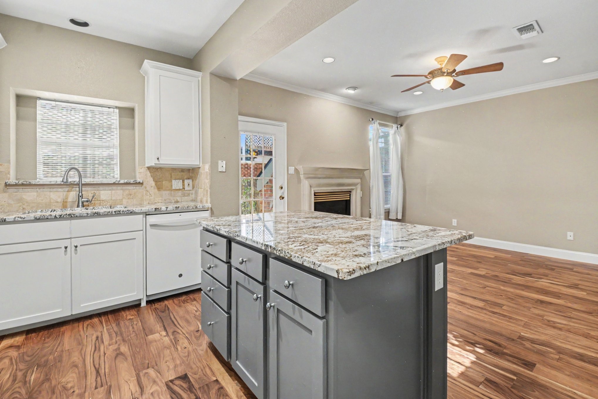 18240 Midway Road Dallas TX 75287