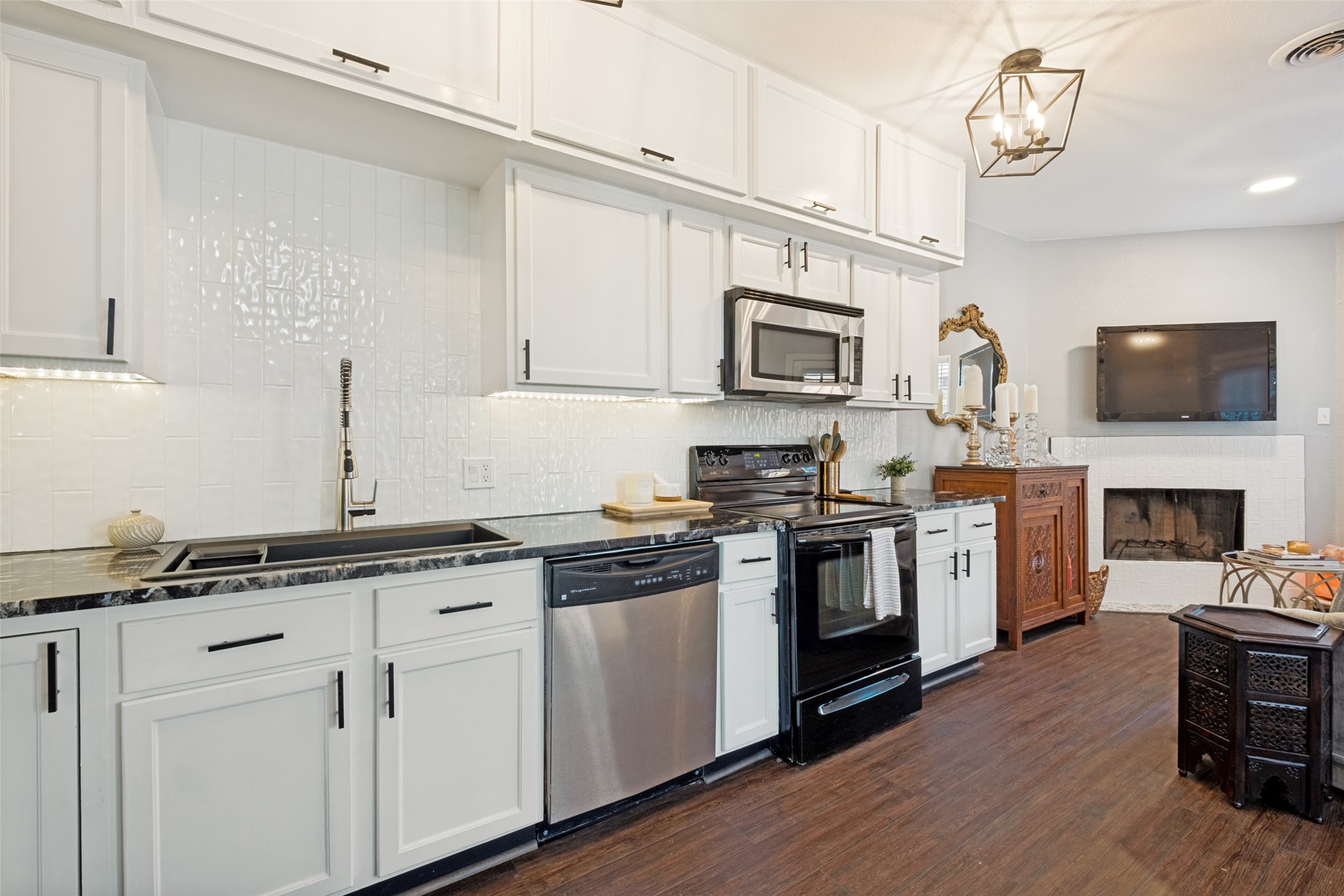 5757 Martel Avenue Dallas TX 75206