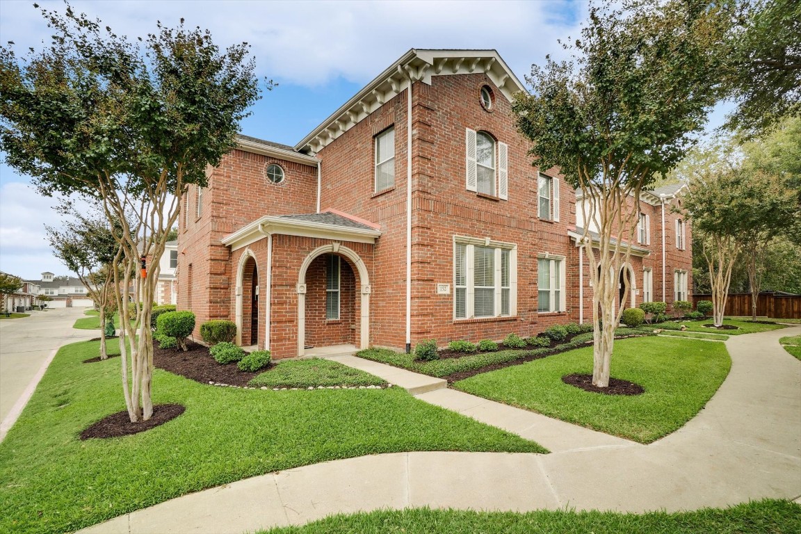 152 Leonard Street Lewisville TX 75057