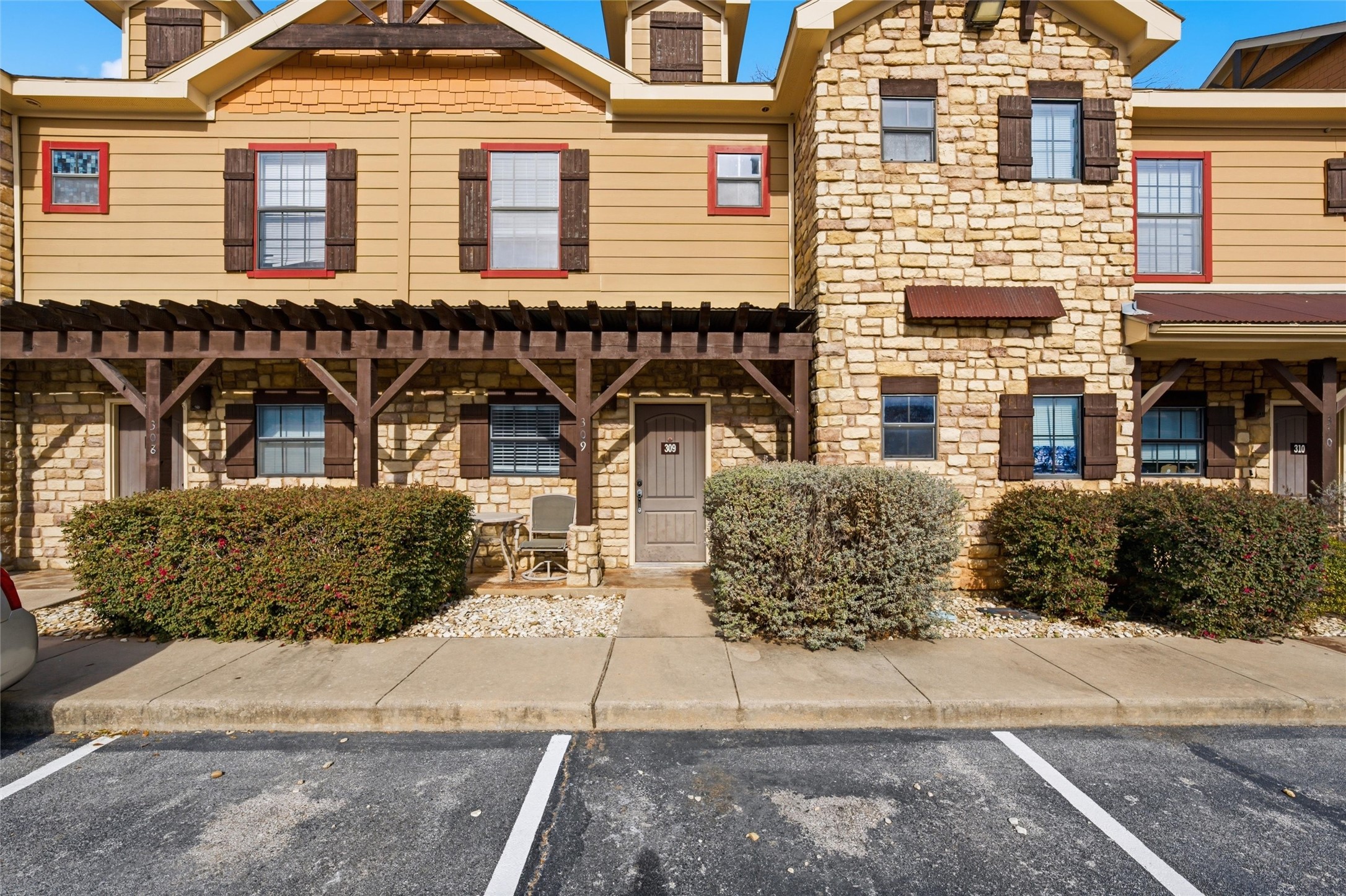 2410 S 2nd Street Waco TX 76706