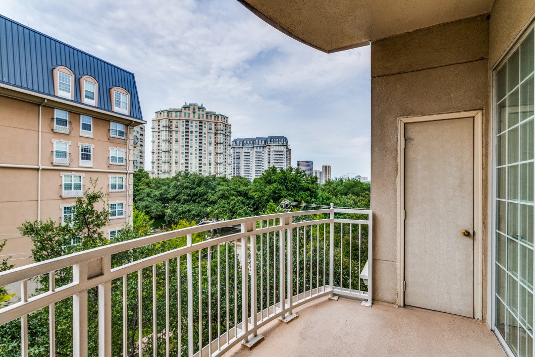 3225 Turtle Creek Boulevard Dallas TX 75219