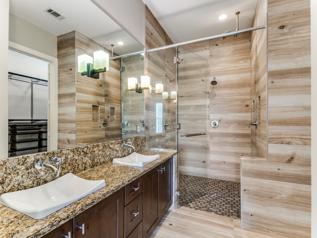 2950 Mckinney Avenue Dallas TX 75204