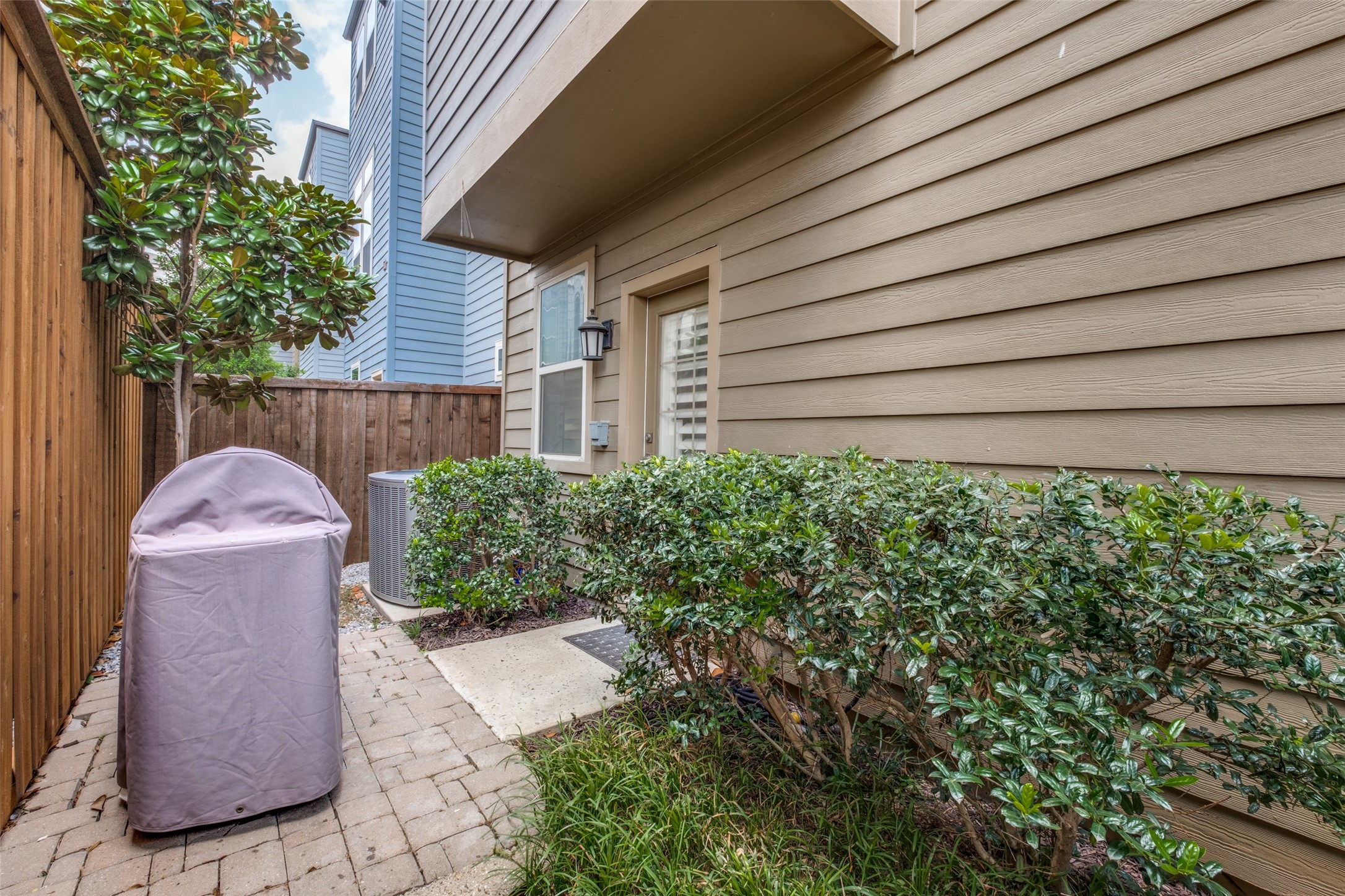 5917 Evening Star Place Dallas TX 75235