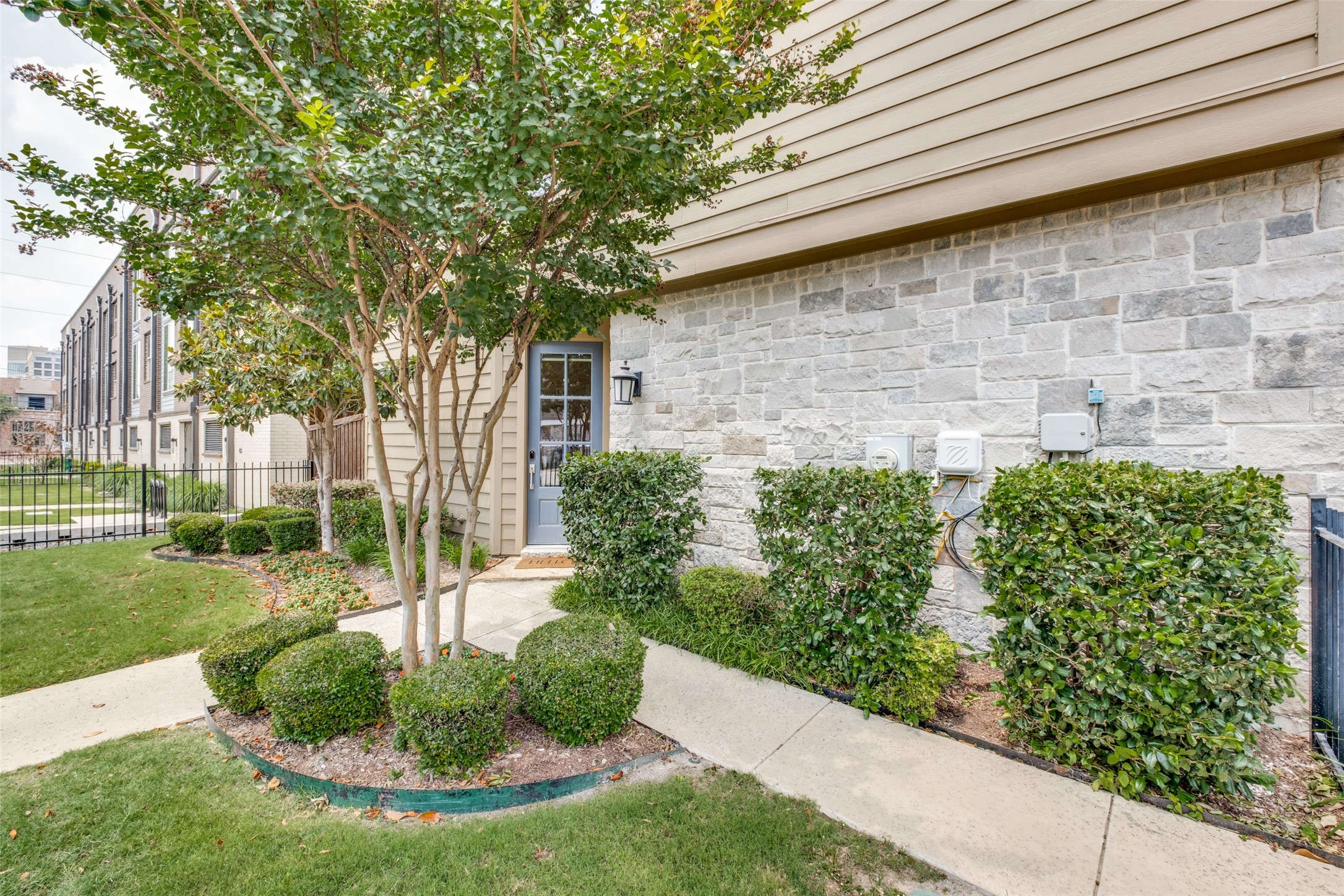 5917 Evening Star Place Dallas TX 75235