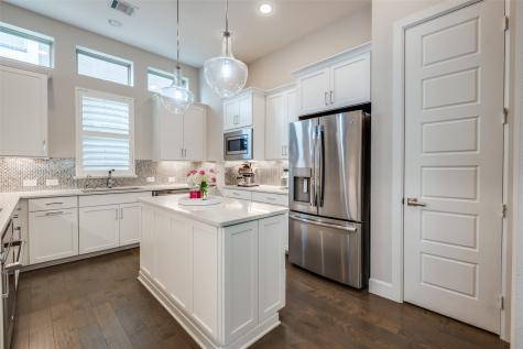 5917 Evening Star Place Dallas TX 75235