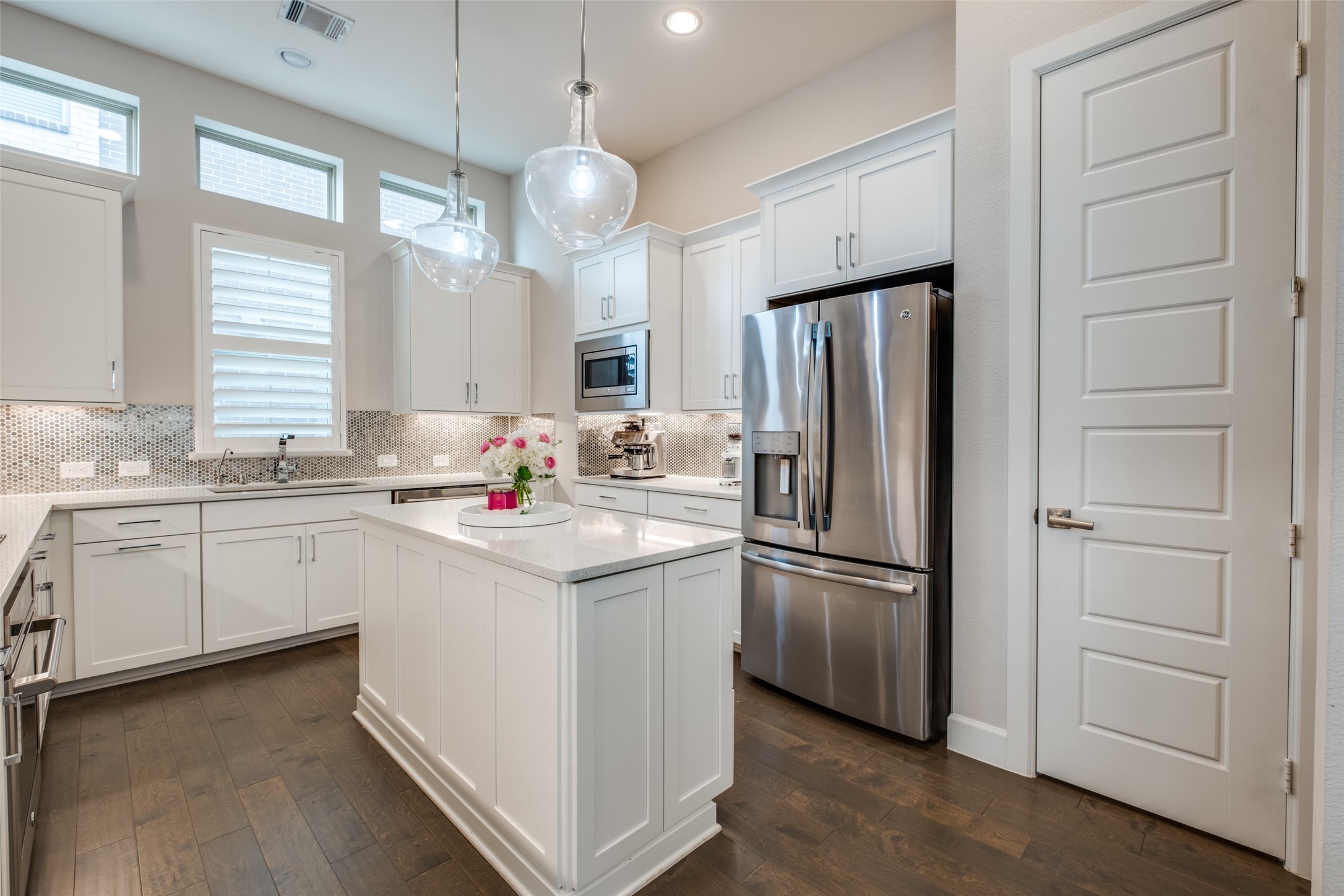 5917 Evening Star Place Dallas TX 75235