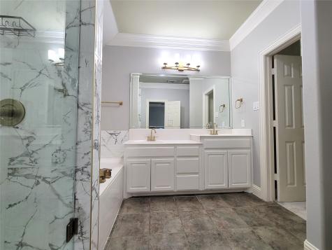 5824 La Vista Drive Dallas TX 75206