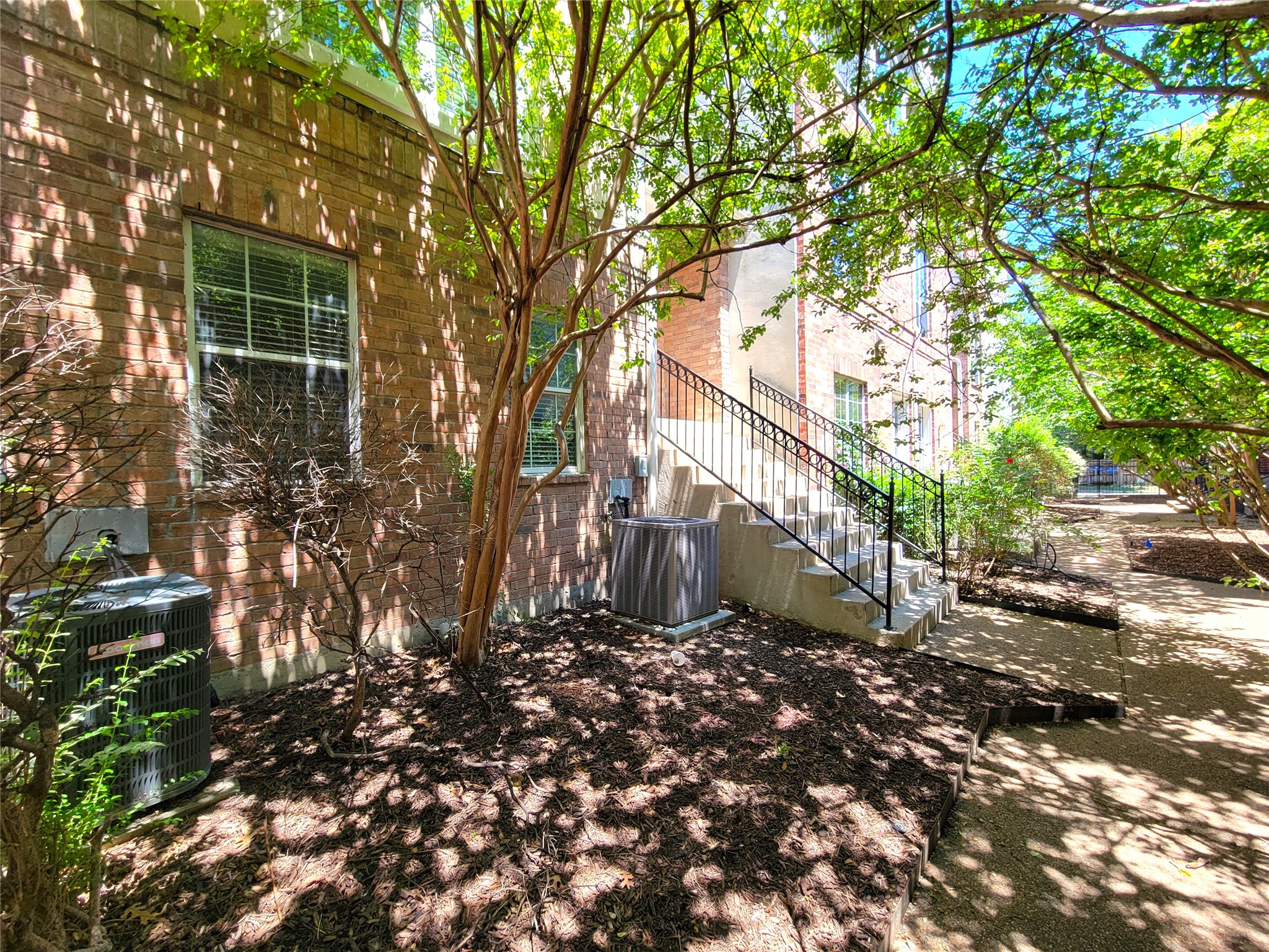 5824 La Vista Drive Dallas TX 75206