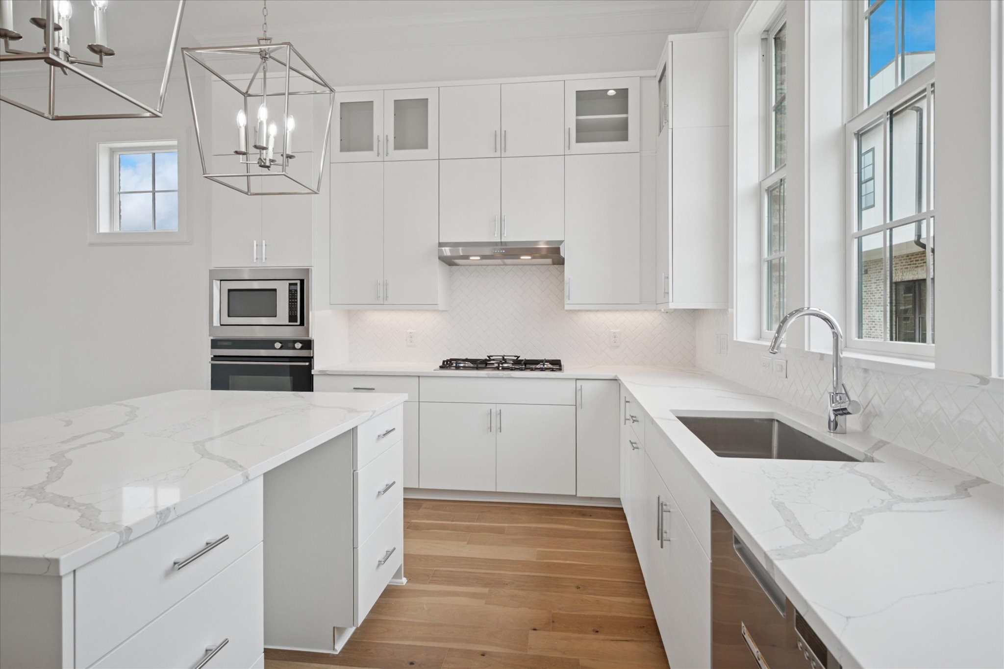6011 Laurel Lane Addison TX 75001