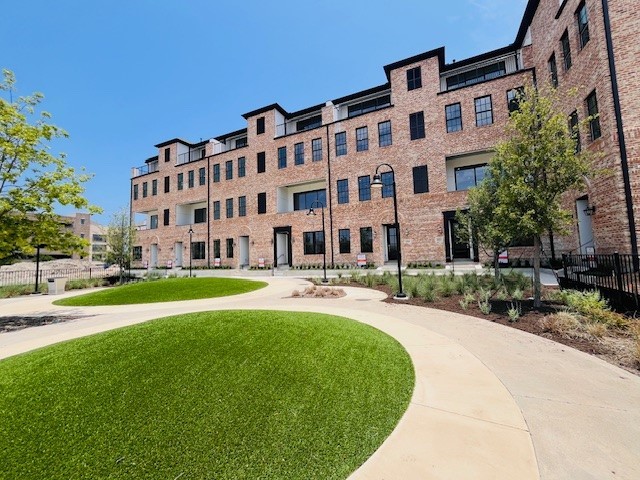 6011 Laurel Lane Addison TX 75001